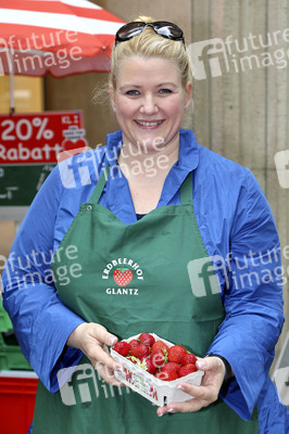 Erdbeer-Charity-Verkauf in Hamburg