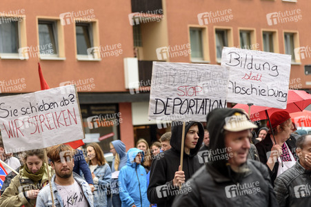 Demonstration 'Bildung statt Abschiebung' in Nürnberg