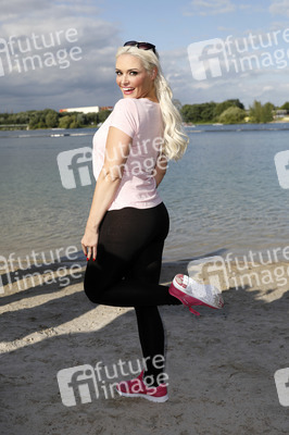 Präsentation der Uncle Sam-Sportswear-Kollektion by Daniela Katzenberger in Köln