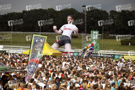 Poldi's Public Viewing Party in Köln