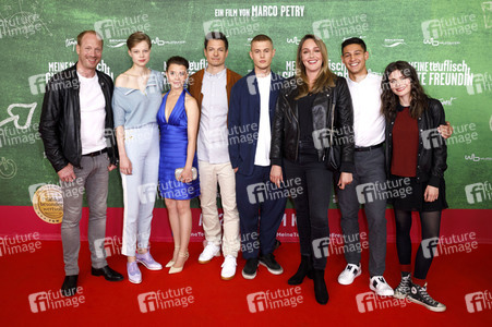 Filmpremiere 'Meine teuflisch gute Freundin' in Köln