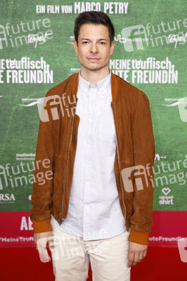 Filmpremiere 'Meine teuflisch gute Freundin' in Köln