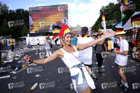 FIFA WM Public Viewing Deutschland gegen Südkorea in Berlin