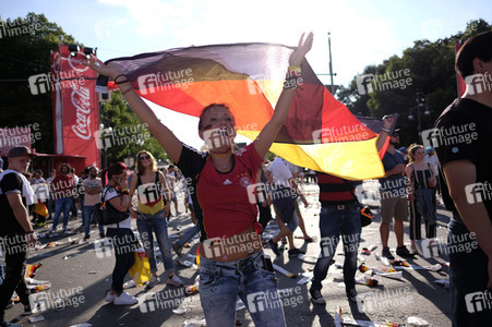 FIFA WM Public Viewing Deutschland gegen Südkorea in Berlin