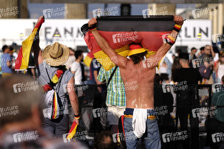 FIFA WM Public Viewing Deutschland gegen Südkorea in Berlin