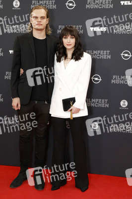 Opening Night und 'Mackie Messer - Brechts Dreigroschenfilm' Premiere, Filmfest München 2018