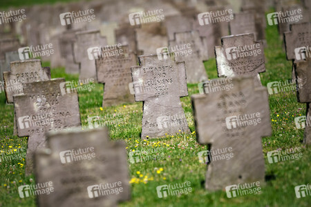 Symbolfoto Gräberfeld