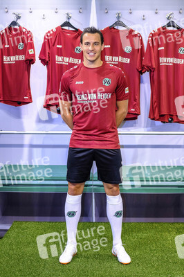 Präsentation der neuen Hannover 96 Trikots in Hannover