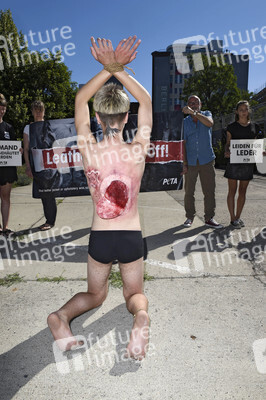 PETA Protest auf der Berlin Fashion Week Spring/Summer 2019