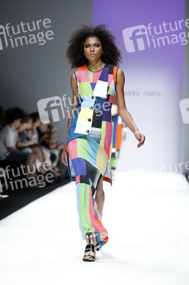 Rebekka Ruétz Fashion Show auf der Berlin Fashion Week Spring/Summer 2019