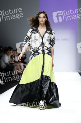 Rebekka Ruétz Fashion Show auf der Berlin Fashion Week Spring/Summer 2019
