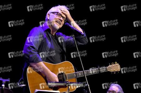 Konzert von Tim Robbins and The Rogues Gallery Band in Karlsbad