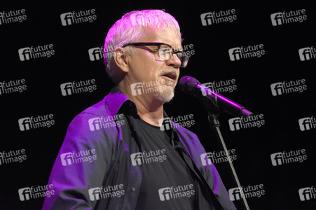 Konzert von Tim Robbins and The Rogues Gallery Band in Karlsbad