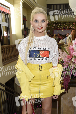Grazia Pink Hour Cocktail auf der Berlin Fashion Week Spring/Summer 2019