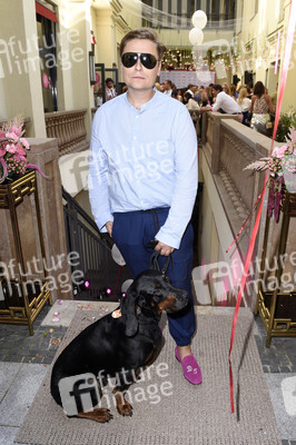 Grazia Pink Hour Cocktail auf der Berlin Fashion Week Spring/Summer 2019