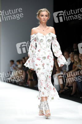 Lana Mueller Fashion Show auf der Berlin Fashion Week Spring/Summer 2019