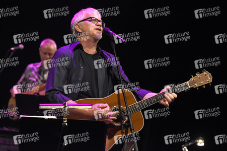 Konzert von Tim Robbins and The Rogues Gallery Band in Karlsbad