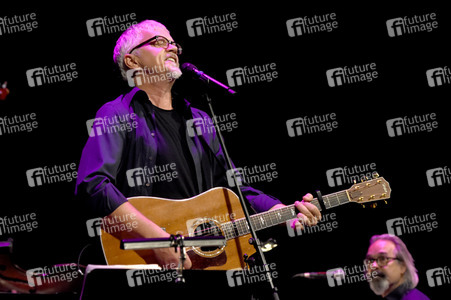 Konzert von Tim Robbins and The Rogues Gallery Band in Karlsbad
