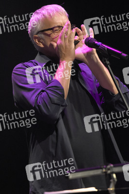 Konzert von Tim Robbins and The Rogues Gallery Band in Karlsbad