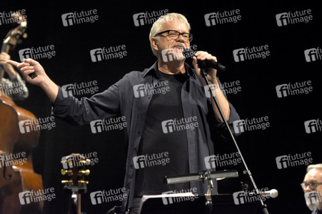 Konzert von Tim Robbins and The Rogues Gallery Band in Karlsbad