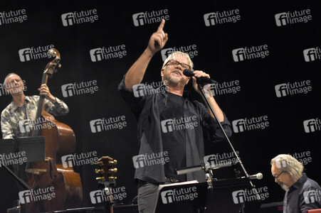 Konzert von Tim Robbins and The Rogues Gallery Band in Karlsbad