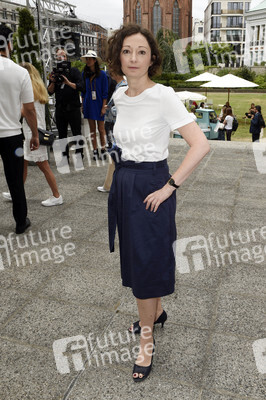 Gruppenausstellung des Kulturformats Der Berliner Salon auf der Berlin Fashion Week Spring/Summer 2019