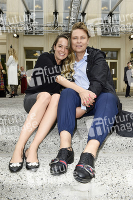 Gruppenausstellung des Kulturformats Der Berliner Salon auf der Berlin Fashion Week Spring/Summer 2019