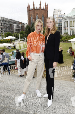 Gruppenausstellung des Kulturformats Der Berliner Salon auf der Berlin Fashion Week Spring/Summer 2019