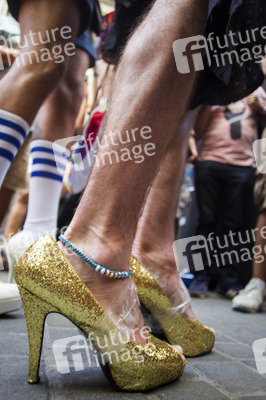 Heeled Shoes Wettlauf auf der Madrid Gay Pride 2018