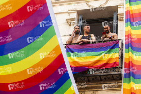 Heeled Shoes Wettlauf auf der Madrid Gay Pride 2018