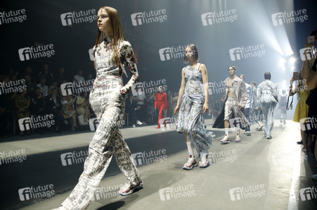 Hugo Fashion Show auf der Berlin Fashion Week Spring/Summer 2019