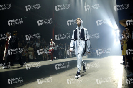 Hugo Fashion Show auf der Berlin Fashion Week Spring/Summer 2019