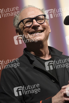 Filmpräsentation 'Wag the Dog' , Karlovy Vary International Film Festival 2018