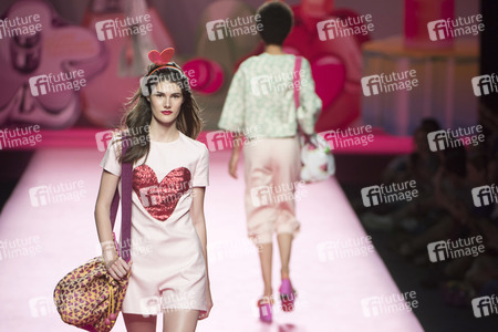 Agatha Ruiz de la Prada Fashion Show auf der Mercedes-Benz Fashion Week Madrid Spring/Summer 2019
