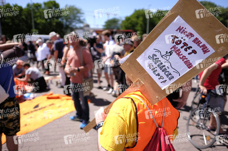 Demonstration für Seenotrettung auf dem Mittelmeer in Berlin