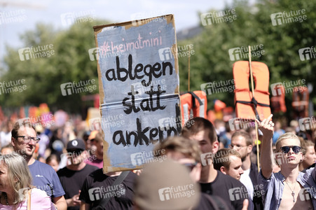 Demonstration für Seenotrettung auf dem Mittelmeer in Berlin