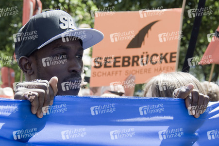 Demonstration für Seenotrettung auf dem Mittelmeer in Berlin