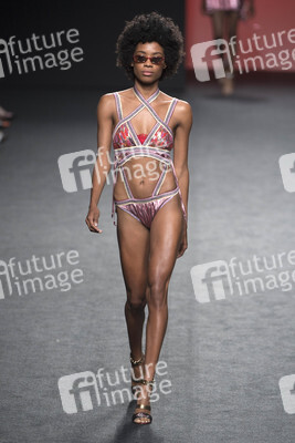 Custo Fashion Show auf der Mercedes-Benz Fashion Week Madrid Spring/Summer 2019