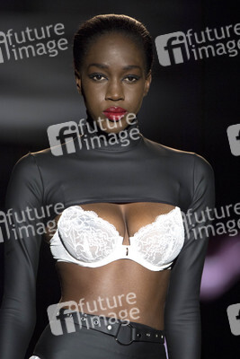 Andres Sarda Fashion Show auf der Mercedes-Benz Fashion Week Madrid Spring/Summer 2019