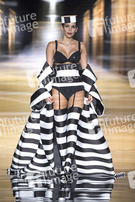 Andres Sarda Fashion Show auf der Mercedes-Benz Fashion Week Madrid Spring/Summer 2019