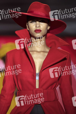 Andres Sarda Fashion Show auf der Mercedes-Benz Fashion Week Madrid Spring/Summer 2019