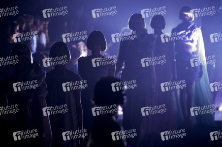 Duyos Fashion Show auf der Mercedes-Benz Fashion Week Madrid Spring/Summer 2019