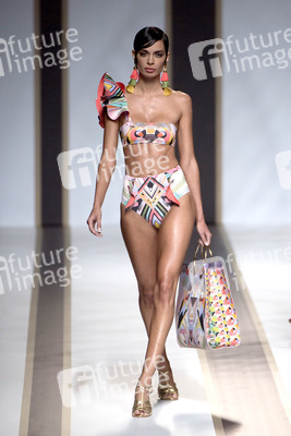 Dolores Cortés Fashion Show auf der Mercedes-Benz Fashion Week Madrid Spring/Summer 2019
