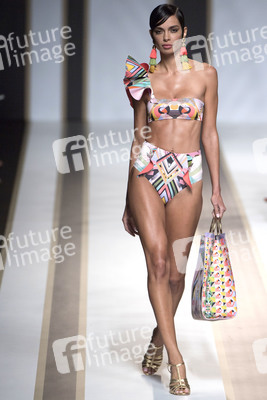Dolores Cortés Fashion Show auf der Mercedes-Benz Fashion Week Madrid Spring/Summer 2019