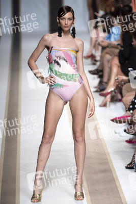 Dolores Cortés Fashion Show auf der Mercedes-Benz Fashion Week Madrid Spring/Summer 2019