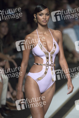 Dolores Cortés Fashion Show auf der Mercedes-Benz Fashion Week Madrid Spring/Summer 2019