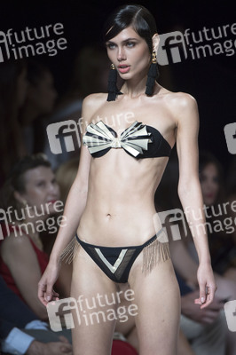 Dolores Cortés Fashion Show auf der Mercedes-Benz Fashion Week Madrid Spring/Summer 2019