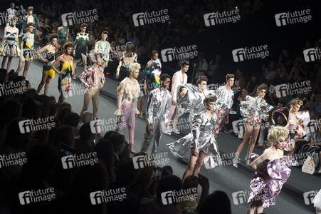 Ana Locking Fashion Show auf der Mercedes-Benz Fashion Week Madrid Spring/Summer 2019