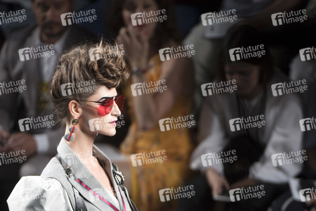 Ana Locking Fashion Show auf der Mercedes-Benz Fashion Week Madrid Spring/Summer 2019