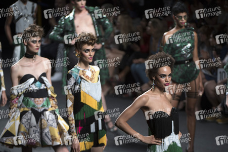 Ana Locking Fashion Show auf der Mercedes-Benz Fashion Week Madrid Spring/Summer 2019